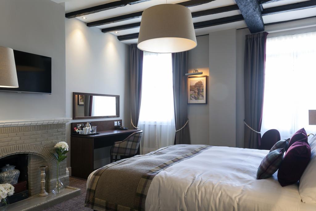 The White Hart Hotel Wetherspoon أوكيهامبتن المظهر الخارجي الصورة